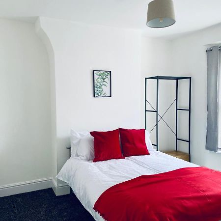 3 Bed Anfield House Close To Lfc Villa ลิเวอร์พูล ภายนอก รูปภาพ
